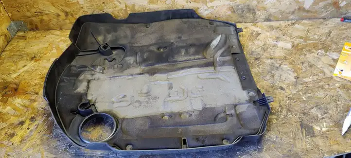 BMW 3 E90 E91 (2005 - 2012) 11147800064-03 Крышка двигателя декоративная — фото 3
