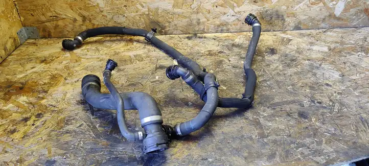 BMW 3 E90 E91 (2005 - 2012) 7525641 Шланги системы охлаждения — фото 4