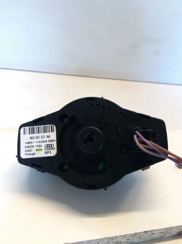 Audi A4 S4 B8 8K (2007 - 2011) 8K0941531AA Включатель фонарей — фото 2