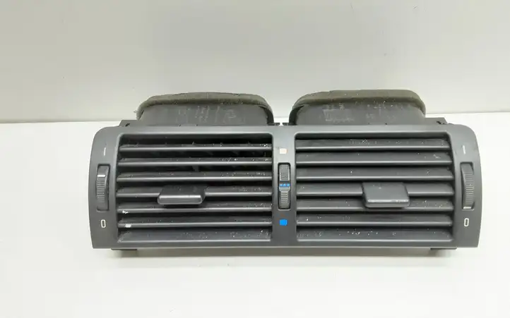 BMW 3 E46 (1998 - 2005) 8361895 Центральный воздушный дефлектор — фото 1