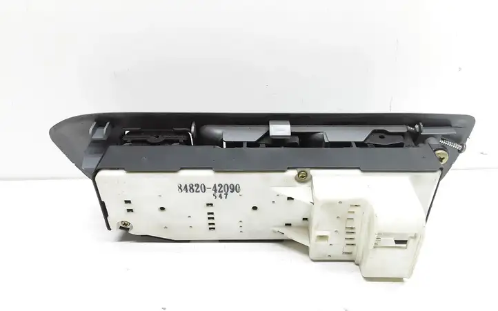 Toyota RAV 4 (XA20) (2000 - 2005) 8482042090 Блок кнопок стеклоподъемников — фото 2