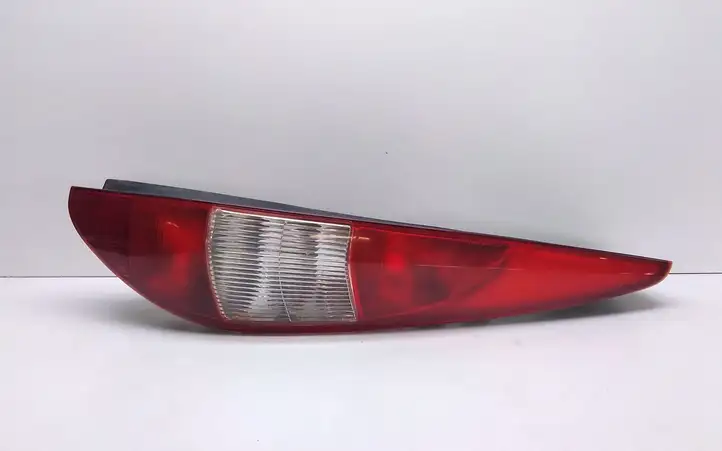 Ford Mondeo Mk III (2000 - 2007) 1S7113404C Стекло заднего фонаря — фото 1