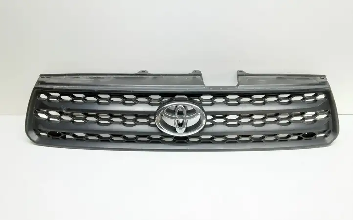 Toyota RAV 4 (XA20) (2000 - 2005) 5311142070 Верхняя решетка радиатора — фото 1