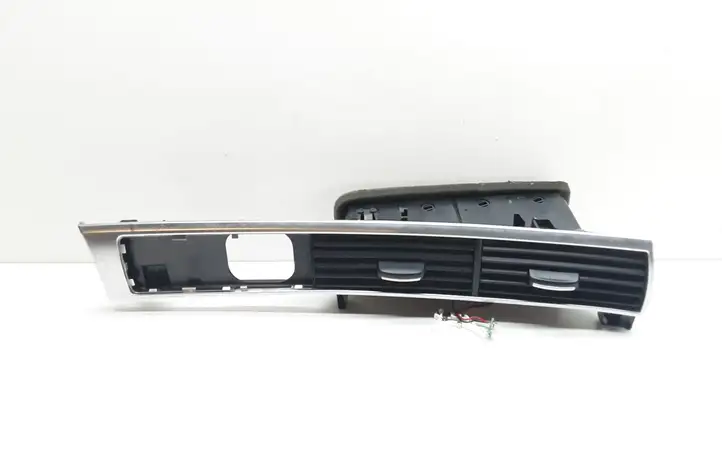 Audi A6 S6 C6 4F (2008 - 2011) 4F1820951 Центральный воздушный дефлектор — фото 1
