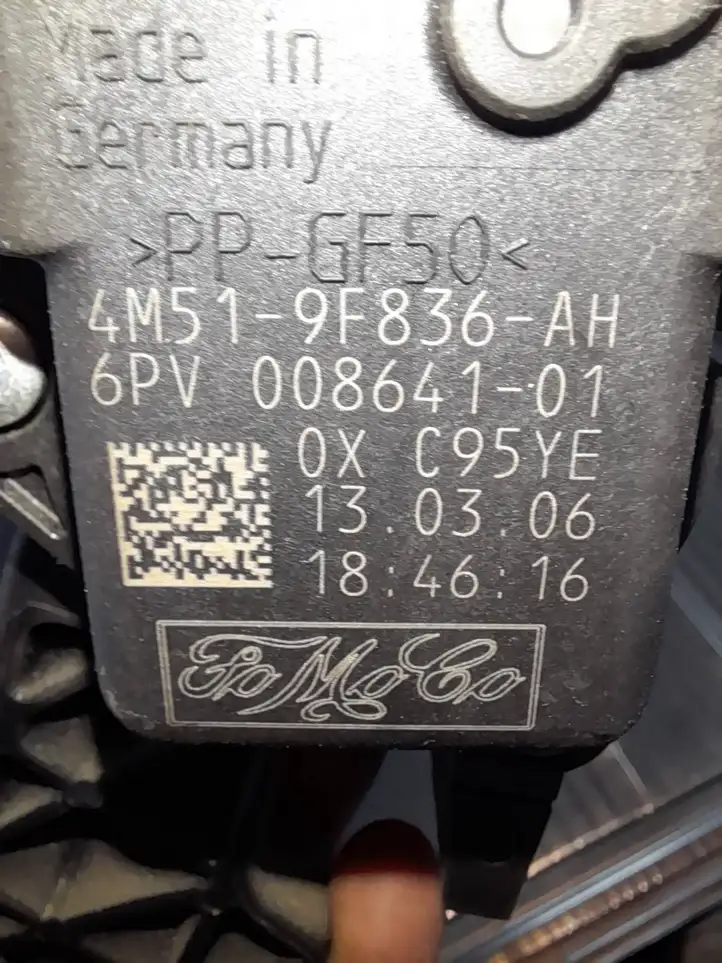 Volvo V50 (2004 - 2008) 3M519F836AH Педаль акселератора — фото 4