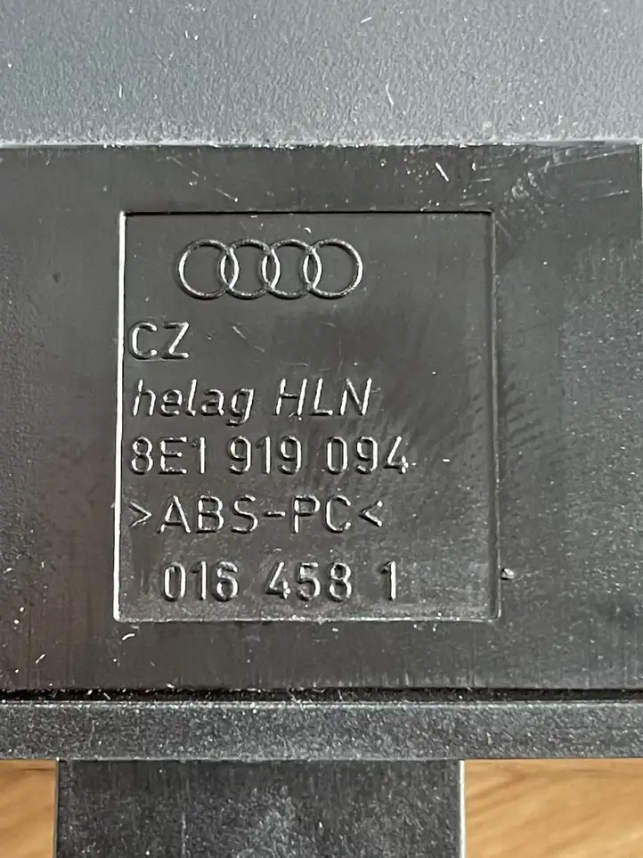 Audi A4 S4 B7 8E 8H (2004 - 2009) Включатель регулировки высоты фонарей — фото 2