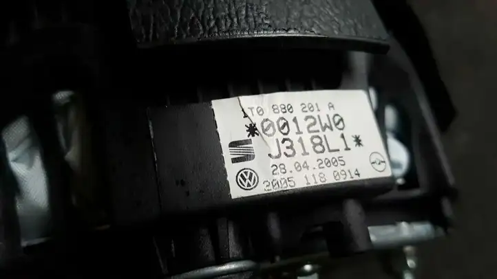 Volkswagen Golf V (2003 - 2009) 1T0880201A Подушка безопасности руля — фото 4