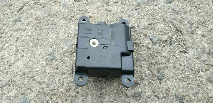 Nissan X-Trail T30 (2001 - 2007) 3J01030840 Двигатель задвижки потока воздуха — фото 2