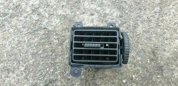 Nissan X-Trail T30 (2001 - 2007) Боковой воздушный дефлектор — фото 1