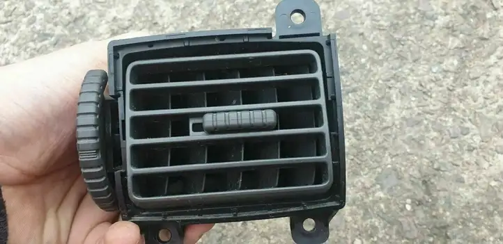 Nissan X-Trail T30 (2001 - 2007) Боковой воздушный дефлектор — фото 7