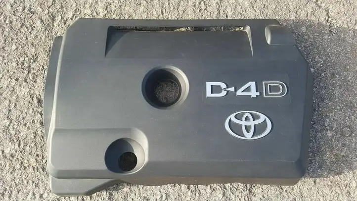 Toyota Avensis T250 (2006 - 2009) Крышка двигателя декоративная — фото 1