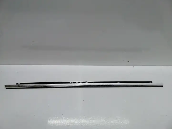Audi A6 S6 C6 4F (2004 - 2008) 4F0853763C Накладка стекла задней двери — фото 1