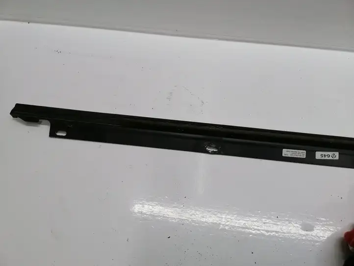 Audi A6 S6 C6 4F (2004 - 2008) 4F0853763C Накладка стекла задней двери — фото 5