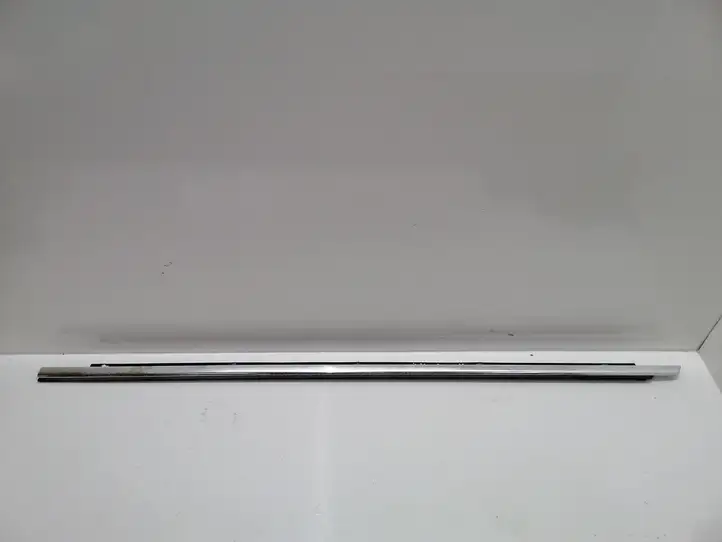 Audi A6 S6 C6 4F (2004 - 2008) 4F0853283E Накладка стекла передней двери — фото 1