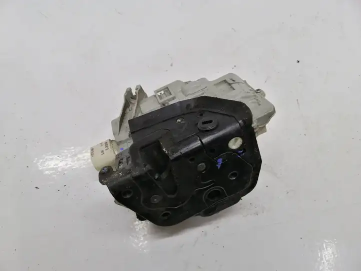 Audi A3/S3 8P (2008 - 2013) 4F0839016 Замок задней двери — фото 3