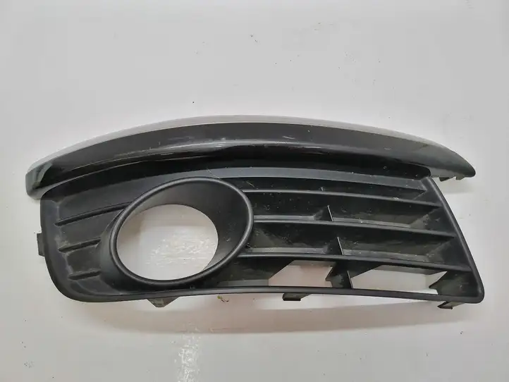 Volkswagen Golf V (2003 - 2009) 1K0853666H Решетка противотуманной фары — фото 1