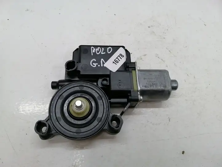 Volkswagen Polo V 6R (2009 - 2015) 6R0959812G Стеклоподъемник задней двери — фото 1