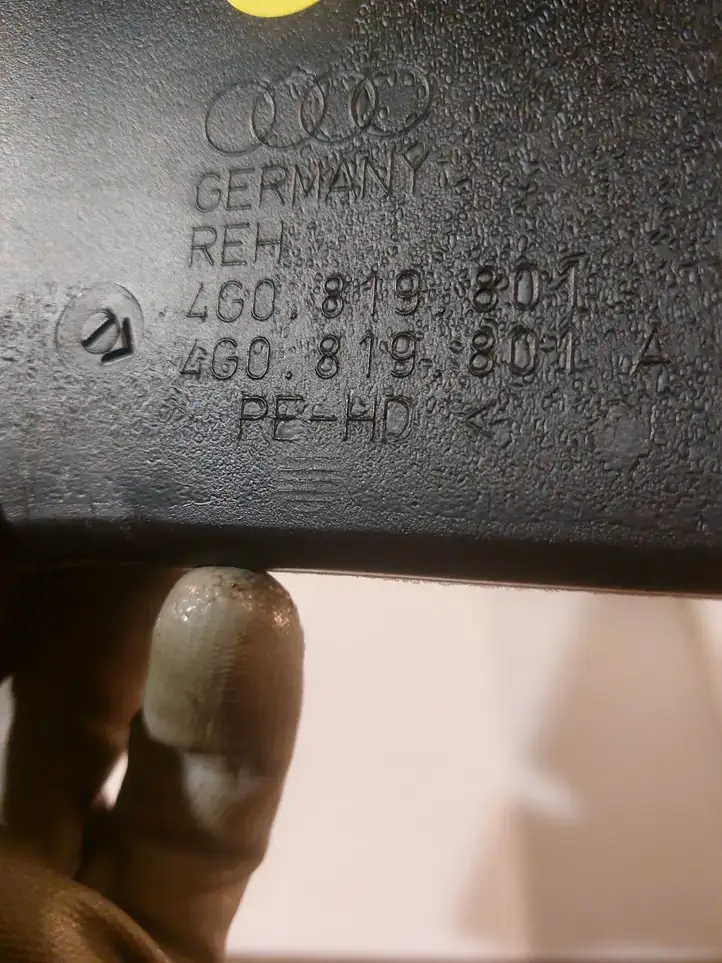 Audi A6 S6 C6 4F (2004 - 2008) 4G0819801A Детали воздухозаборника — фото 2