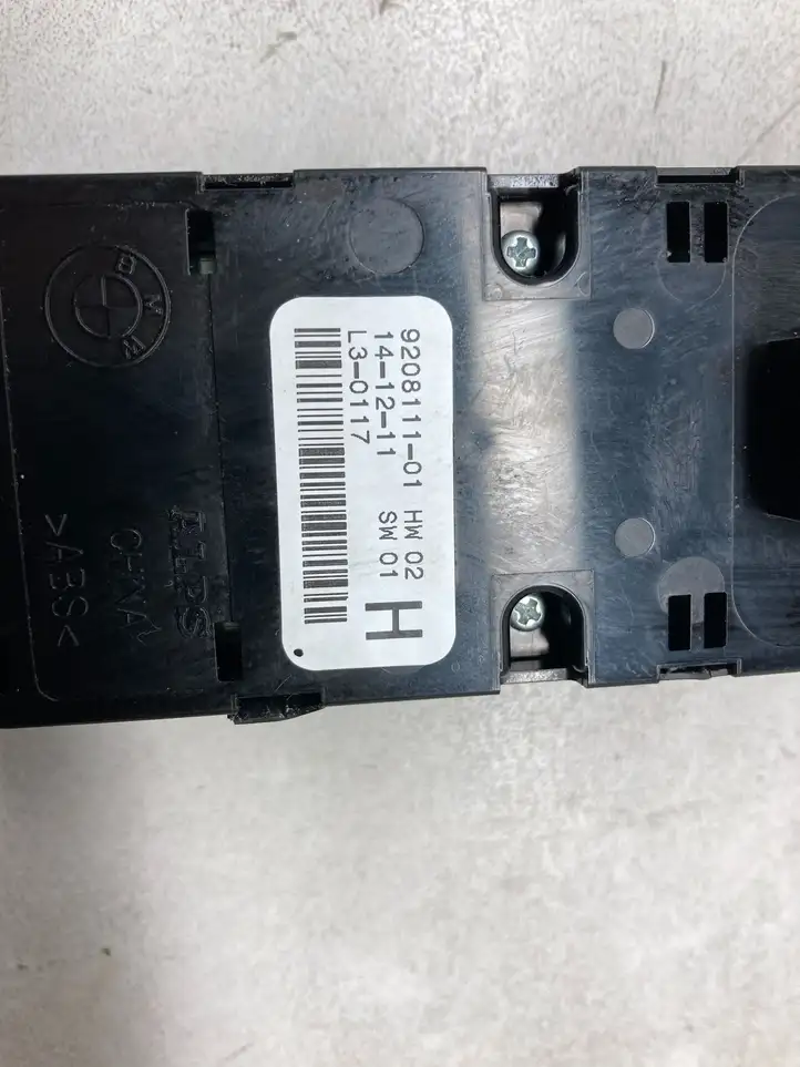 BMW 3 F30 F35 F31 (2012 - 2018) 9208111 Блок кнопок стеклоподъемников — фото 2