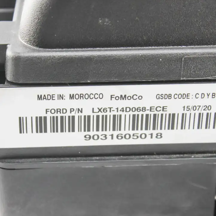 Ford Kuga III (2020 - ) LX6T14D068ECE Блок предохранителей — фото 7
