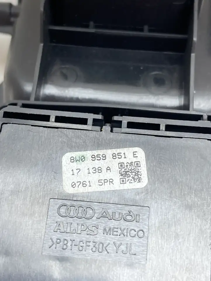 Audi A4 S4 B9 (2015 - 2019) 8W0959851E Кнопка стеклоподъемников — фото 2