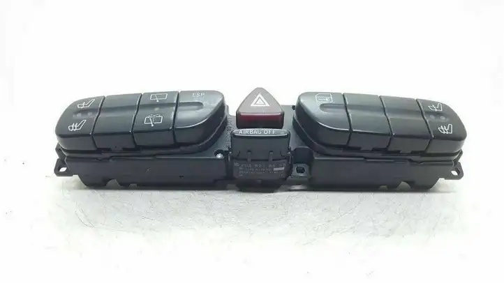 Mercedes-Benz C W203 (2000 - 2007) 2038218658 Блок кнопок на панели — фото 2
