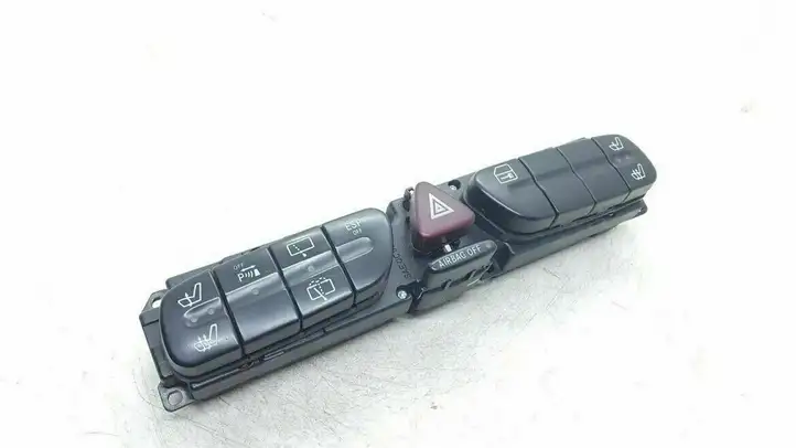 Mercedes-Benz C W203 (2000 - 2007) 2038218758 Блок кнопок на панели — фото 2