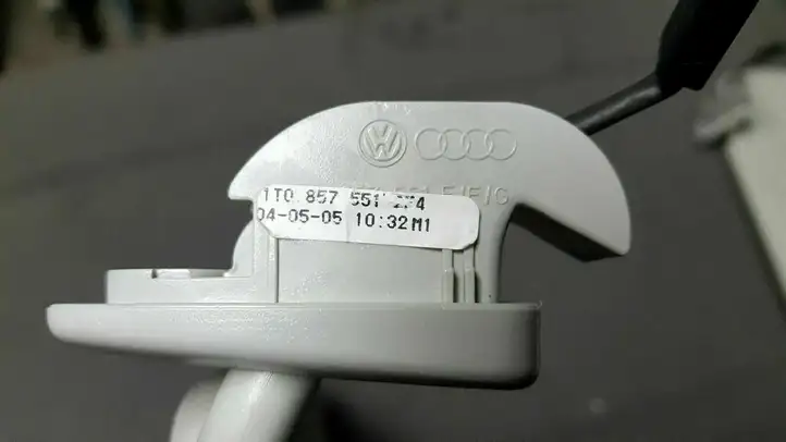 Volkswagen Touran I (2003 - 2010) 1T0857551274 Солнцезащитный козырек — фото 4