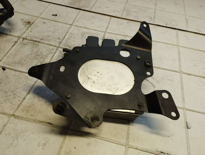 Lexus IS 220 (2005 - 2010)  8987120070 Блок управления топливных форсунок