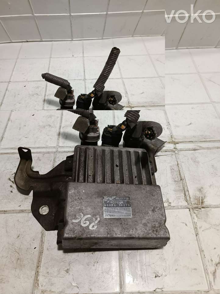 Toyota Corolla Verso AR10 (2004 - 2009)  8987120070 Блок управления топливных форсунок