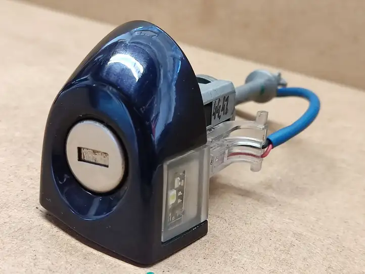 BMW 3 F30 F35 F31 (2012 - 2018) 7310731 Замок передней двери — фото 2