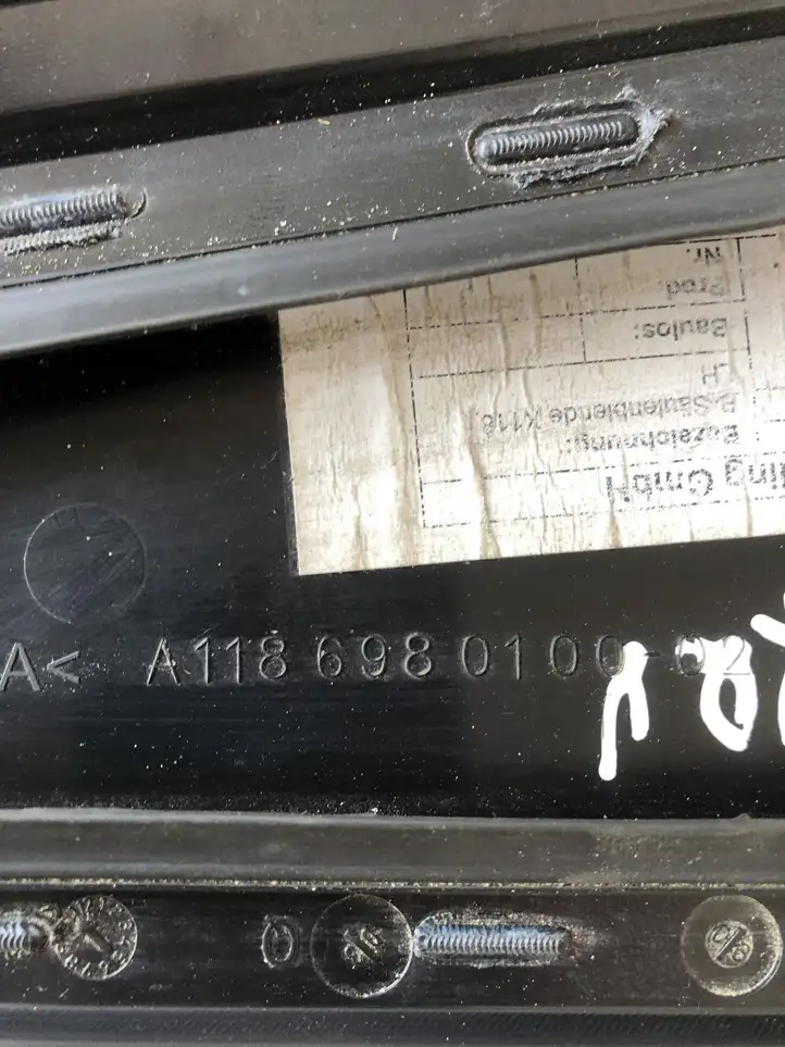 Mercedes-Benz CLA C118,X118 (2019 - ) 1186980100 Наружная накладка стойки B — фото 2