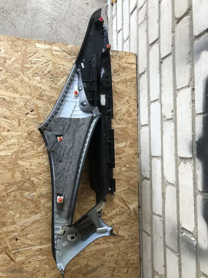 Mercedes-Benz CLA C118,X118 (2019 - ) 186046832006 Верхняя обшивка стойки B — фото 2