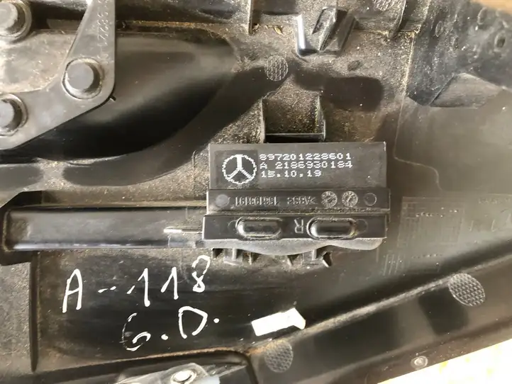 Mercedes-Benz CLA C118,X118 (2019 - ) 897201228601 Верхняя обшивка стойки B — фото 2
