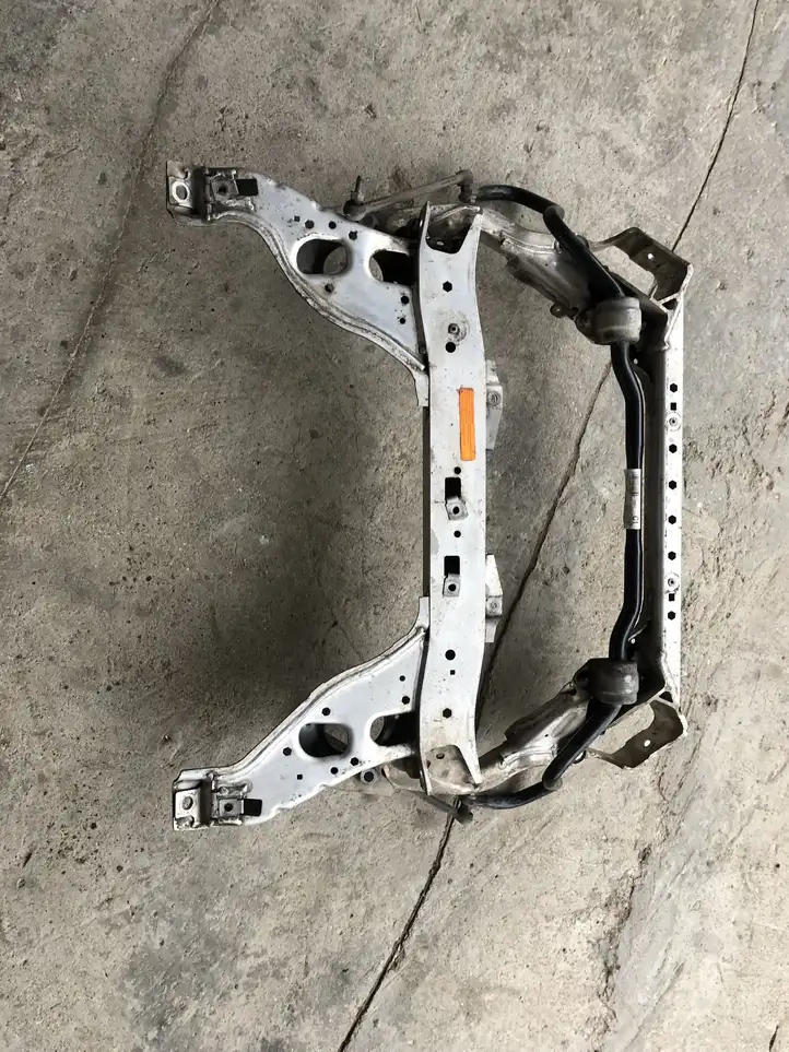 BMW 3 E90 E91 (2005 - 2012) 5110754744 Передняя балка подвески — фото 1