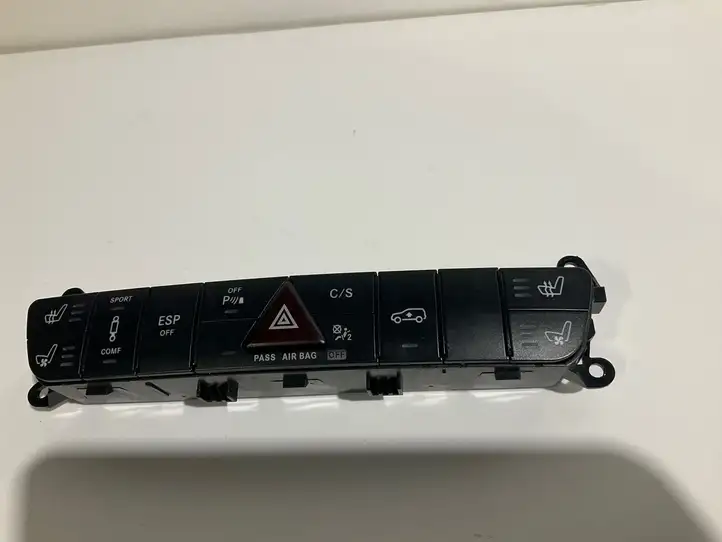 Mercedes-Benz R W251 (2005 - 2013) A2518703610 Другие включатели / ручки/ переключатели — фото 2