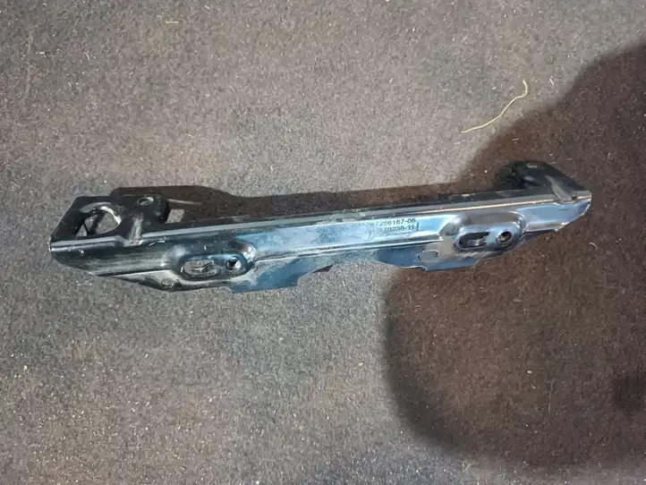 BMW 3 F30 F35 F31 (2012 - 2018) 7266167 Кронштейн панели радиатора — фото 1
