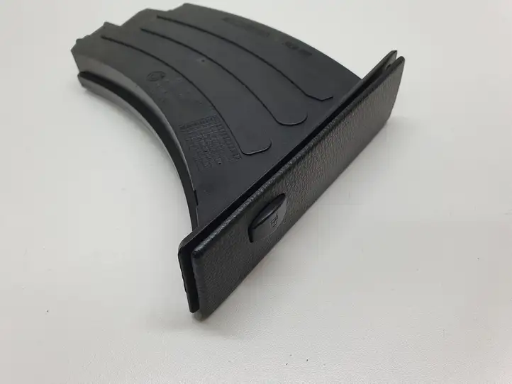 BMW 5 E60 E61 (2004 - 2010) 7034132 Передний подстаканник — фото 4