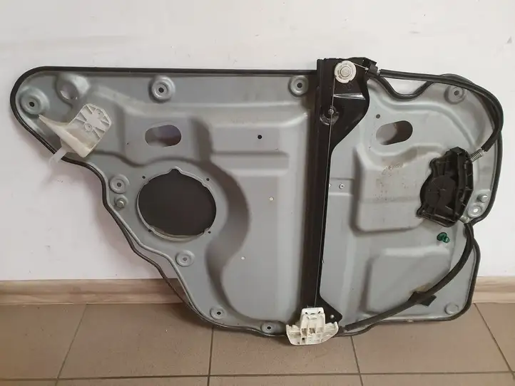 Volkswagen Touran I (2003 - 2010) 1T0839462L Механический стеклоподъемник задней двери — фото 2