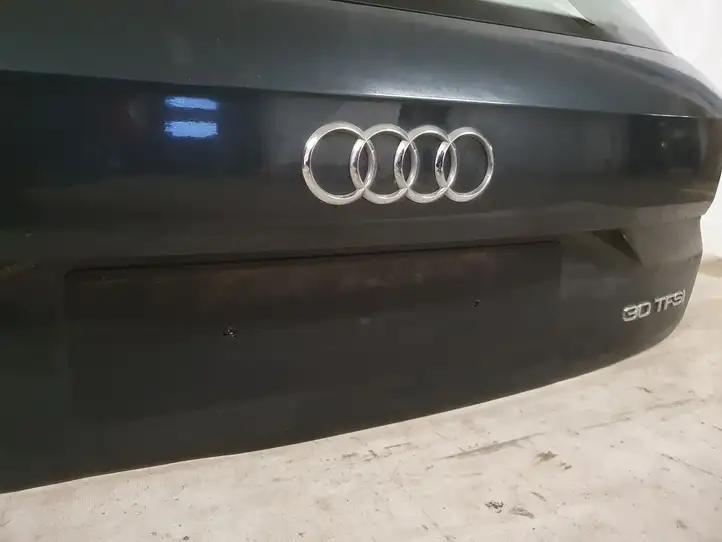 Audi Q2 - (2021 - ) Крышка багажника — фото 3