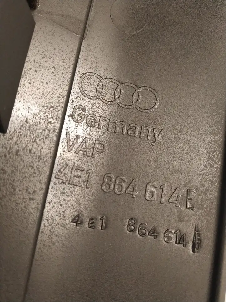 Audi A8 S8 D3 4E (2007 - 2010) 4E1864614 Внутренняя отделка переднего порога — фото 4
