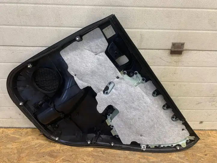 Toyota RAV 4 (XA40) (2012 - 2018) 67614X1B12 Обшивка задней двери — фото 5