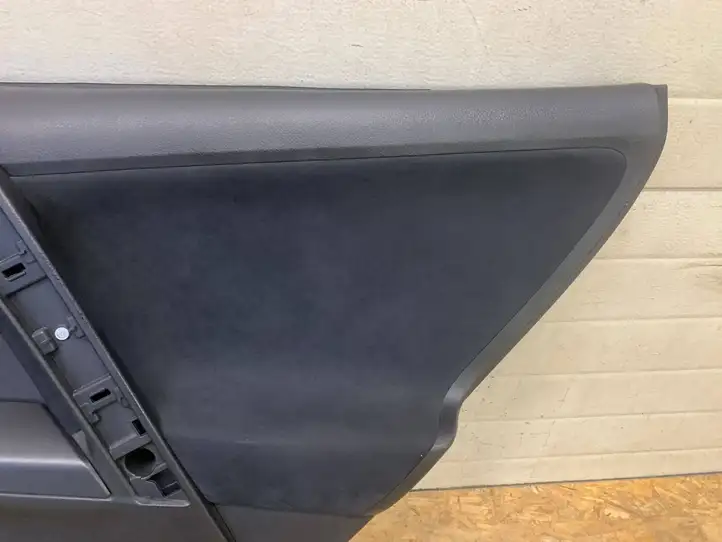 Toyota RAV 4 (XA40) (2012 - 2018) 67787X1B09 Обшивка передней двери — фото 2