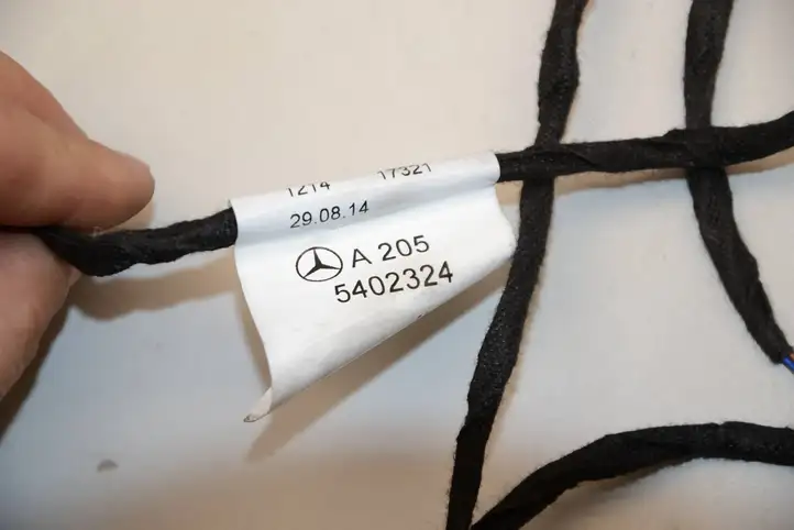 Mercedes-Benz GLC X253/C253 (2015 - ) A2055402324 Прочая электропроводка — фото 3