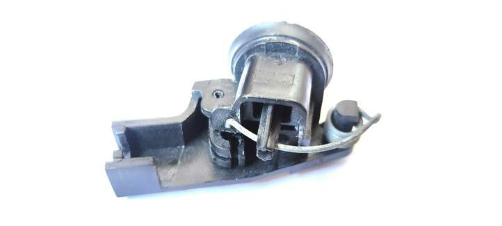 Nissan Qashqai (2006 - 2010)   Включатель открытия топливного бака