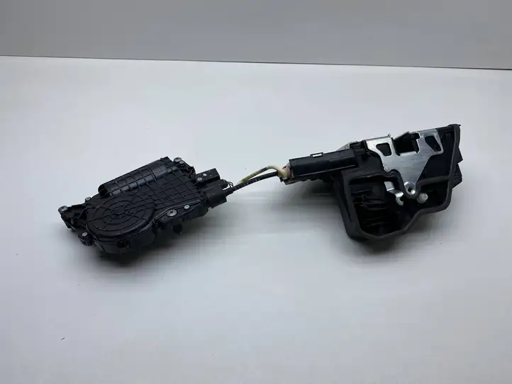 BMW 5 F10 F11 (2009 - 2016) 7154515 Ограничитель задней двери — фото 2
