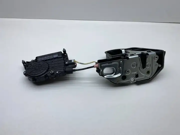 BMW 5 F10 F11 (2009 - 2016) 4154310400 Ограничитель задней двери — фото 2