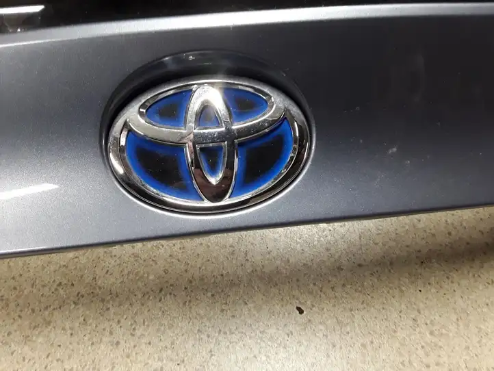 Toyota C-HR I (2016 - 2022) 76811F4010 Обшивка багажника — фото 5