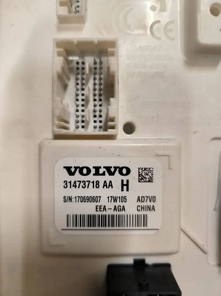 Volvo S90, V90 (2016 - 2020) 2014015457 Модуль комфорта — фото 2