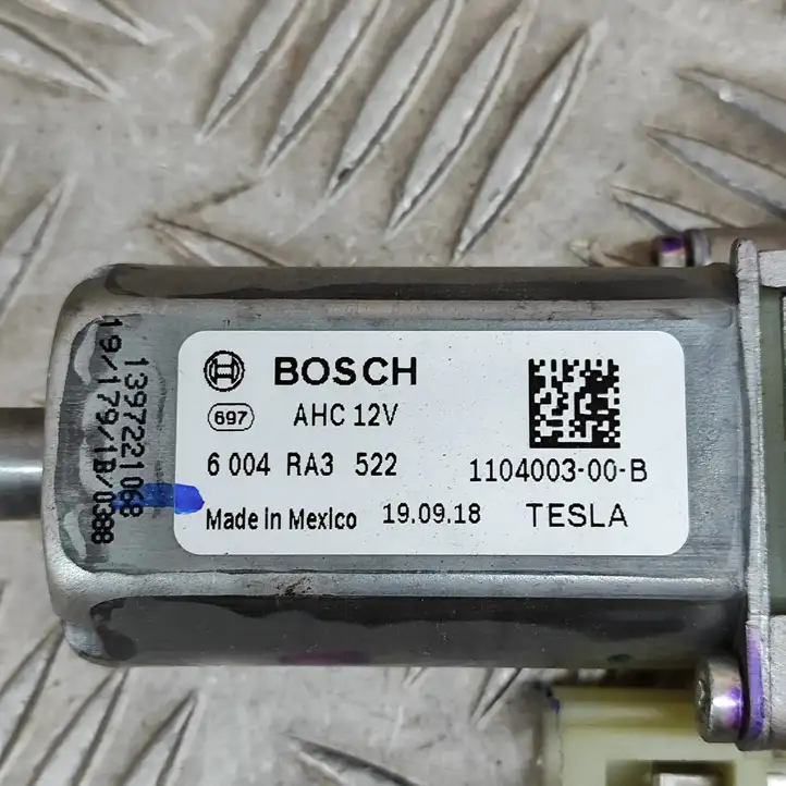 Tesla Model 3 (2017 - 2023) 6004RA3522 Механизм регулировки сиденья — фото 6